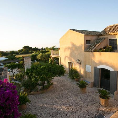 Baglio Sant'Andrea Bed & Breakfast Valderice Eksteriør bilde