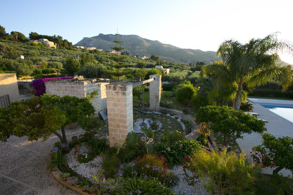 Baglio Sant'Andrea Bed & Breakfast Valderice Eksteriør bilde