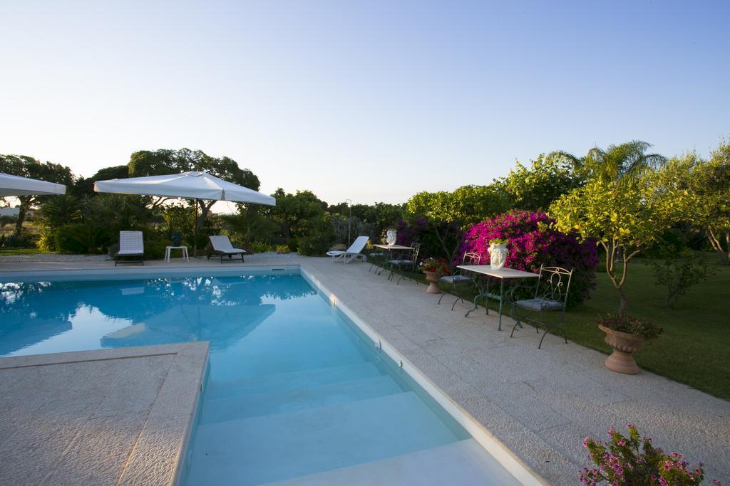Baglio Sant'Andrea Bed & Breakfast Valderice Eksteriør bilde